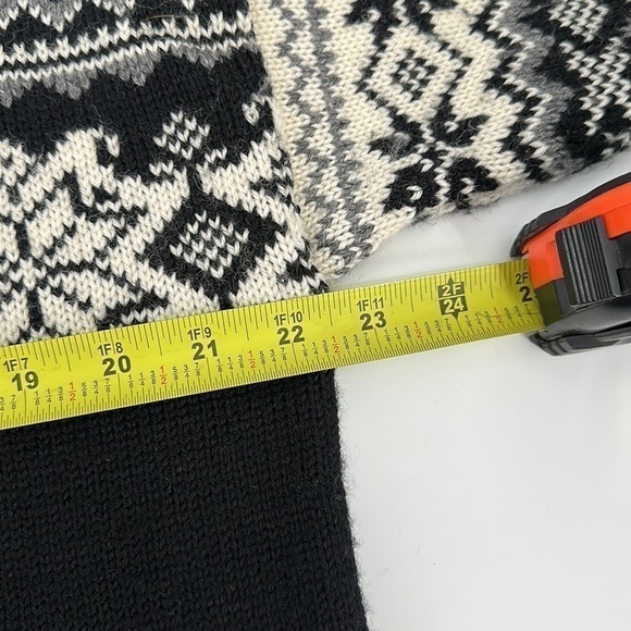 Norlender Black & White Fair Isle Wool Sweater Size Small - Picture 10 of 12